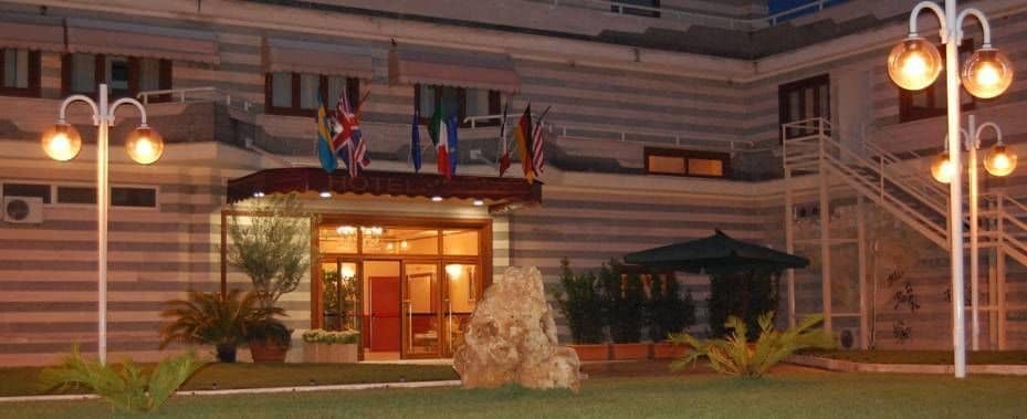 Hotel Centrale Sabaudia Exterior foto